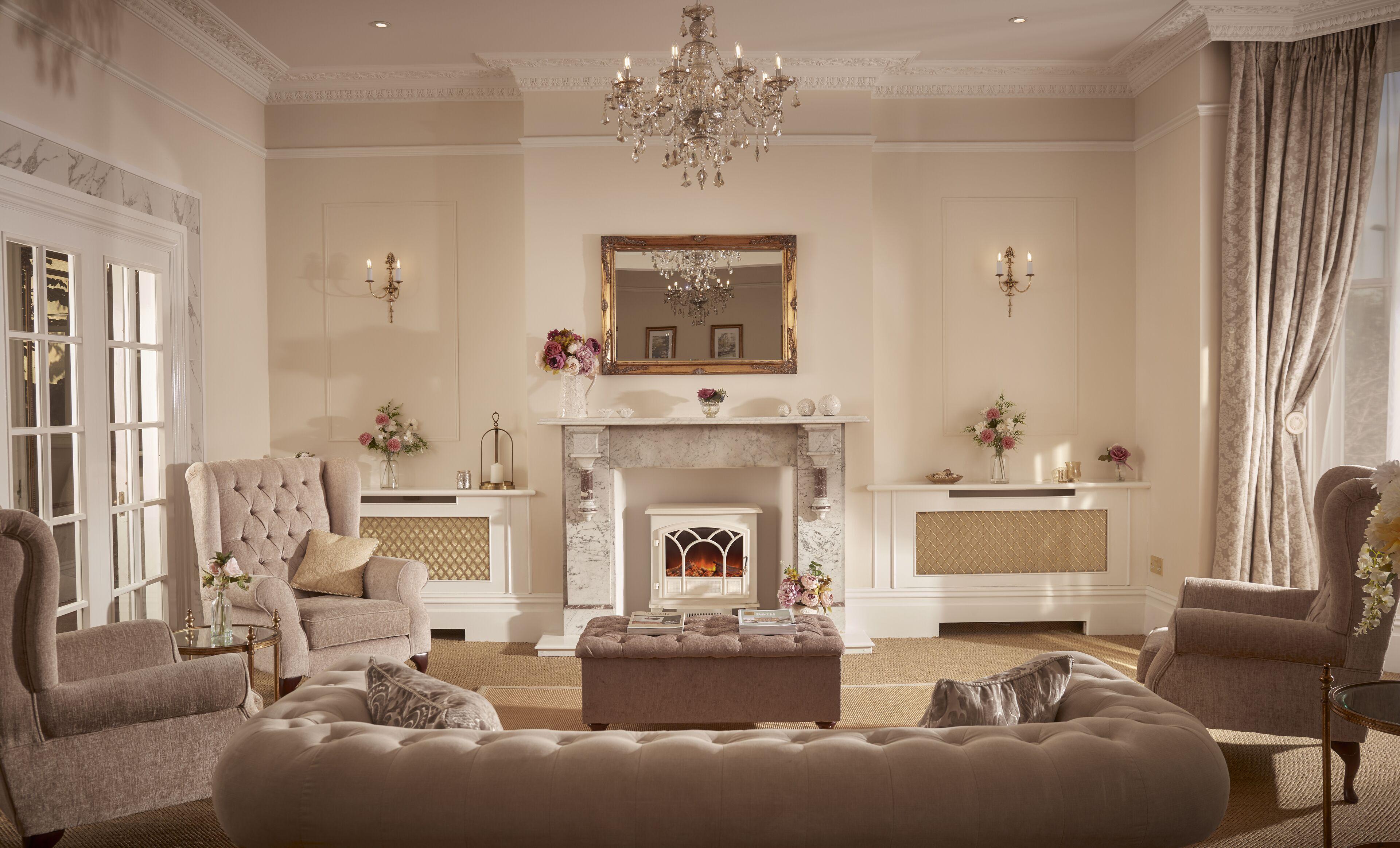 4 Romantic Hotels for Couples in the Cotswolds