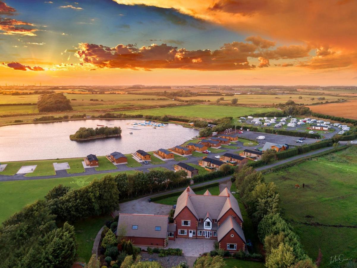 4 Family Hotels Near Marton Mere Reserve Worth Booking