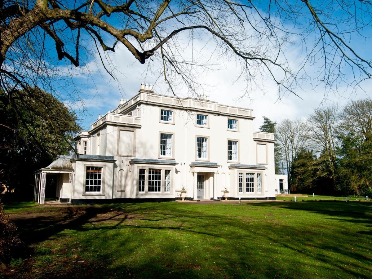 5 Top-Rated Leisure Hotels In Warwickshire To Book Now