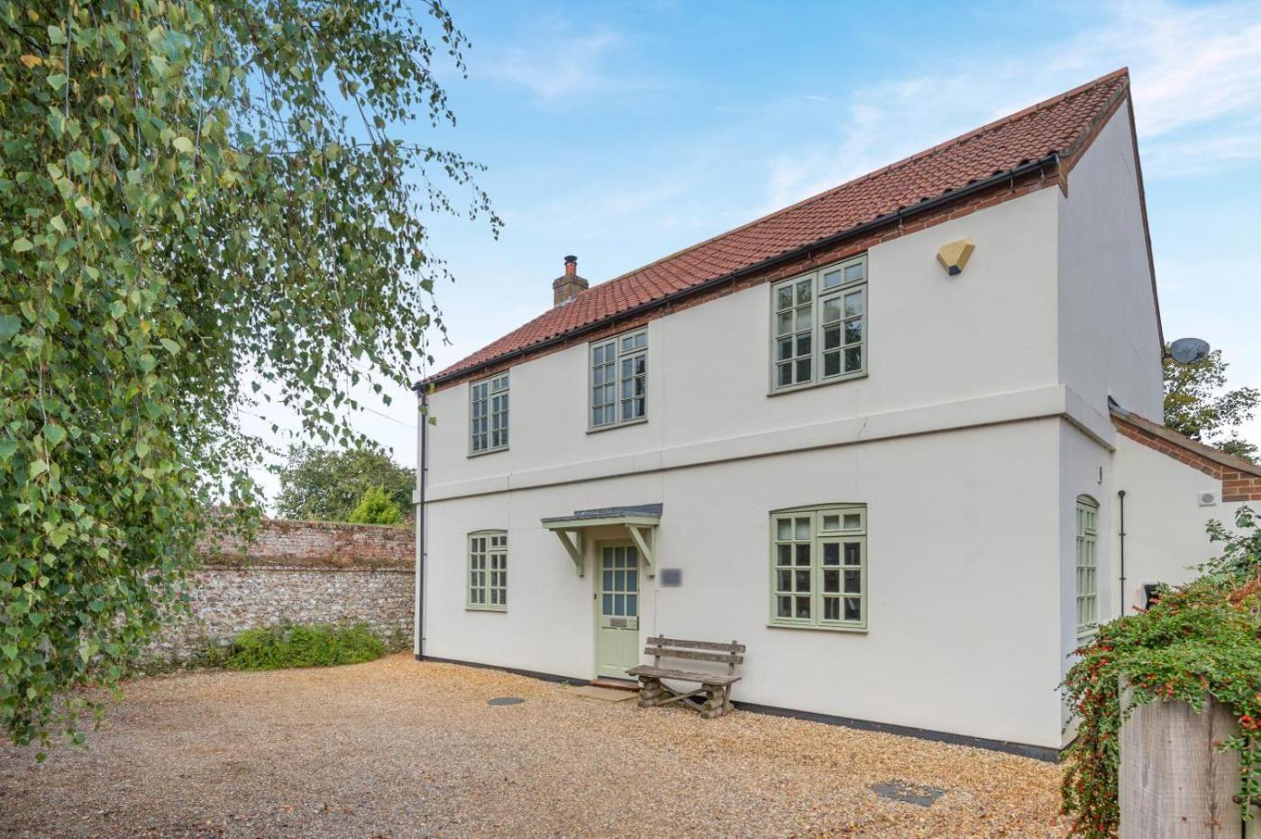 5 Central Hotels Near Brancaster Beach That Deliver