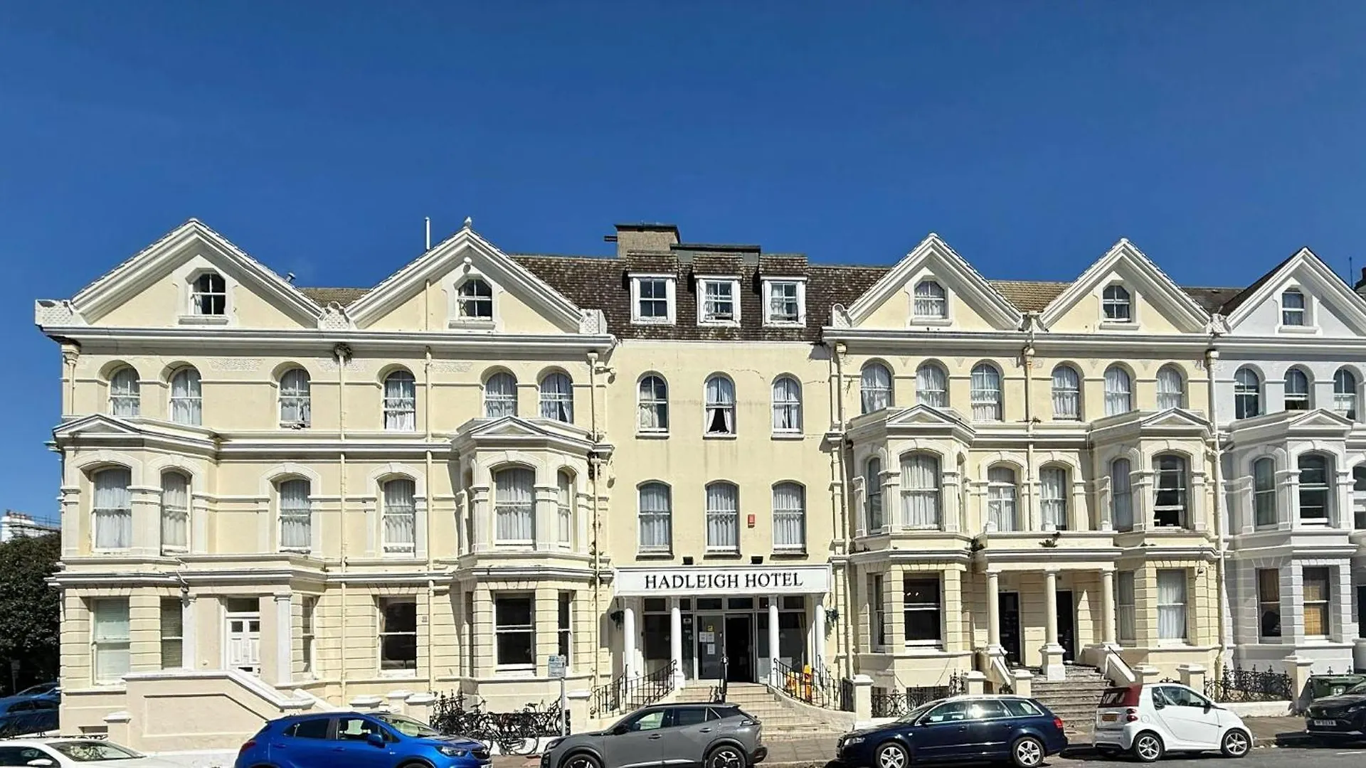 Where to Stay in Eastbourne City Centre: 9 Best 3-Star Hotels