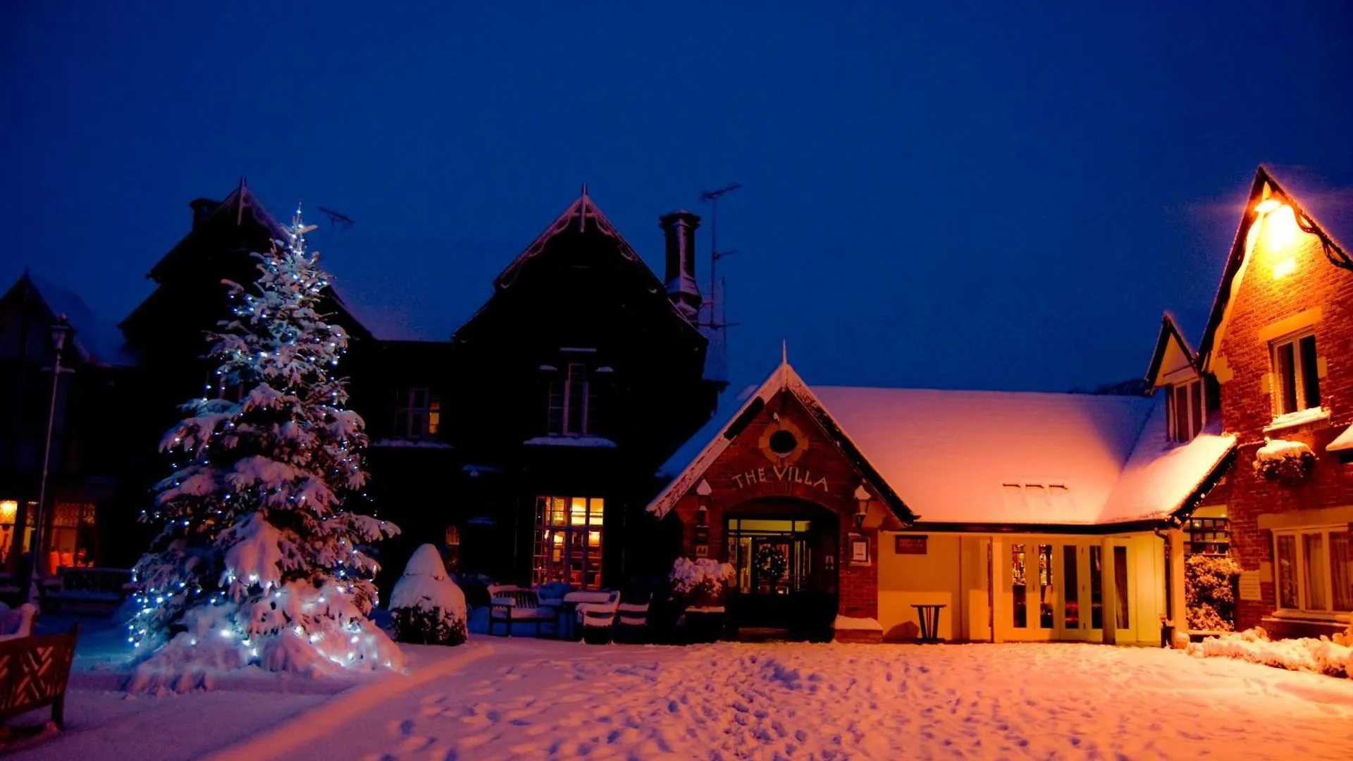 Staying Near Marton Mere: 15 Airport Hotels Compared