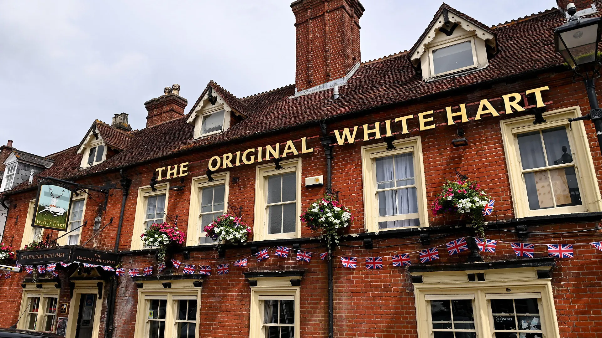 Staying Near Moors Valley Railway: 5 Central Hotels Compared